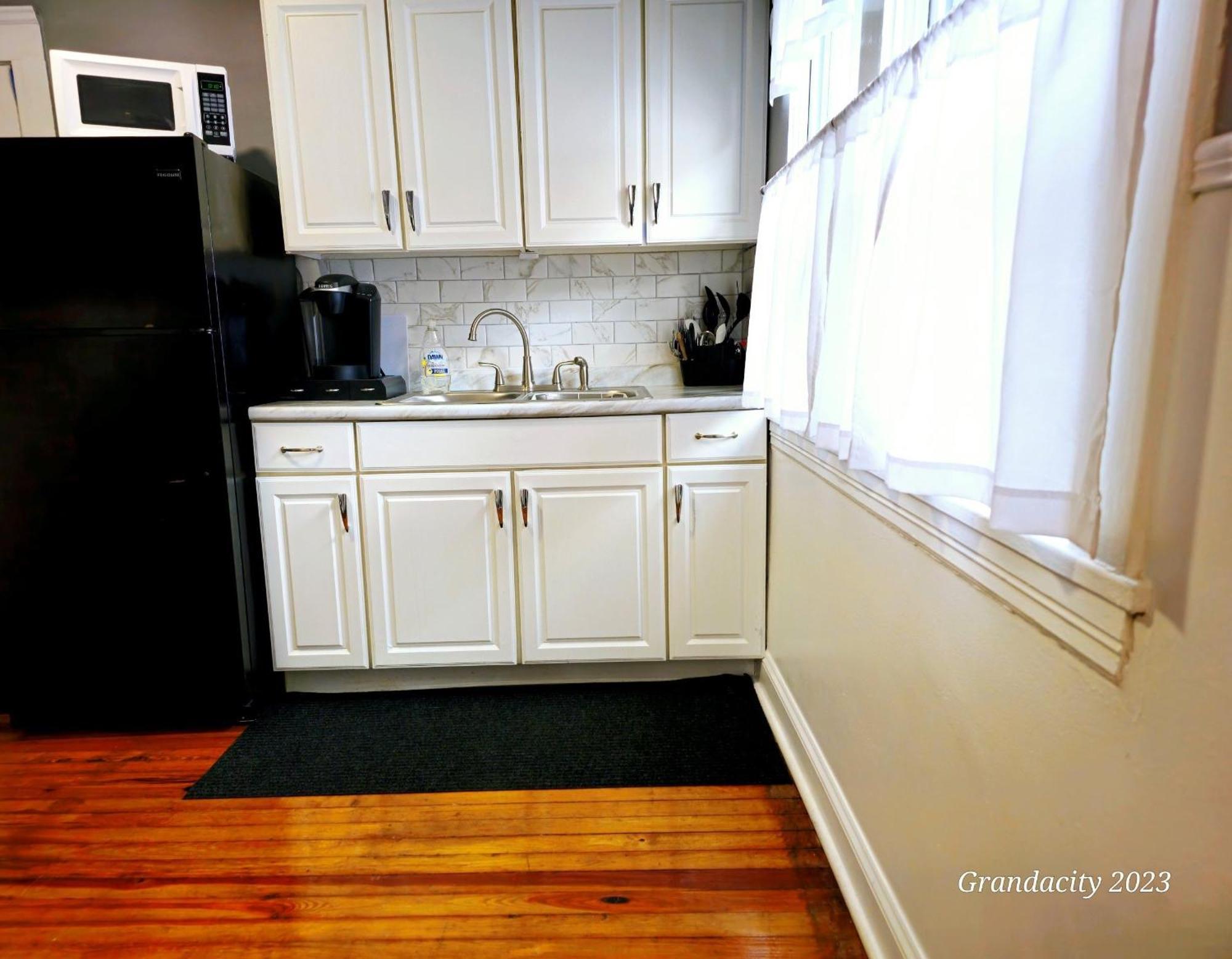 Lovely! Near Cleve Clinic/Uh/Cwru/Dwntwn W/Porch Villa Cleveland Buitenkant foto